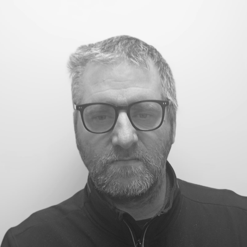 David McCartney – Gerente de Obras David McCartney – Works Manager