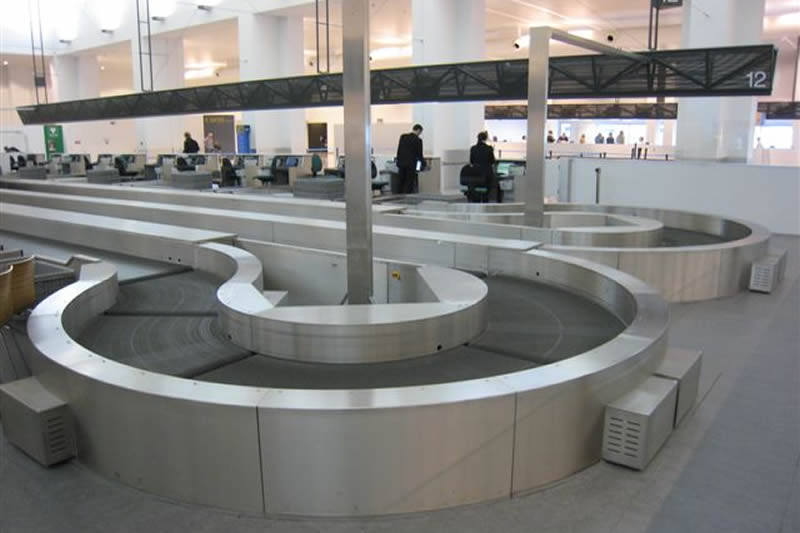June 2025 - Curvas de banda para sistemas de manipulación de equipaje en aeropuertos