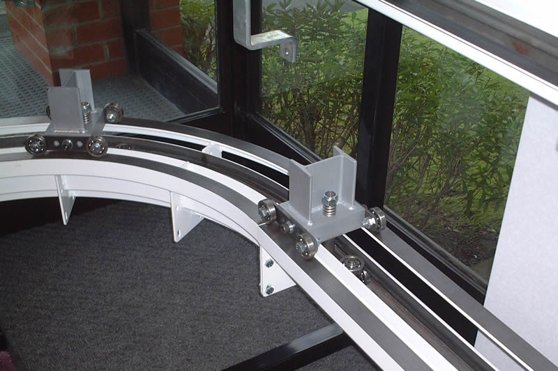 MCM Dualtrack Inverted Conveyor System